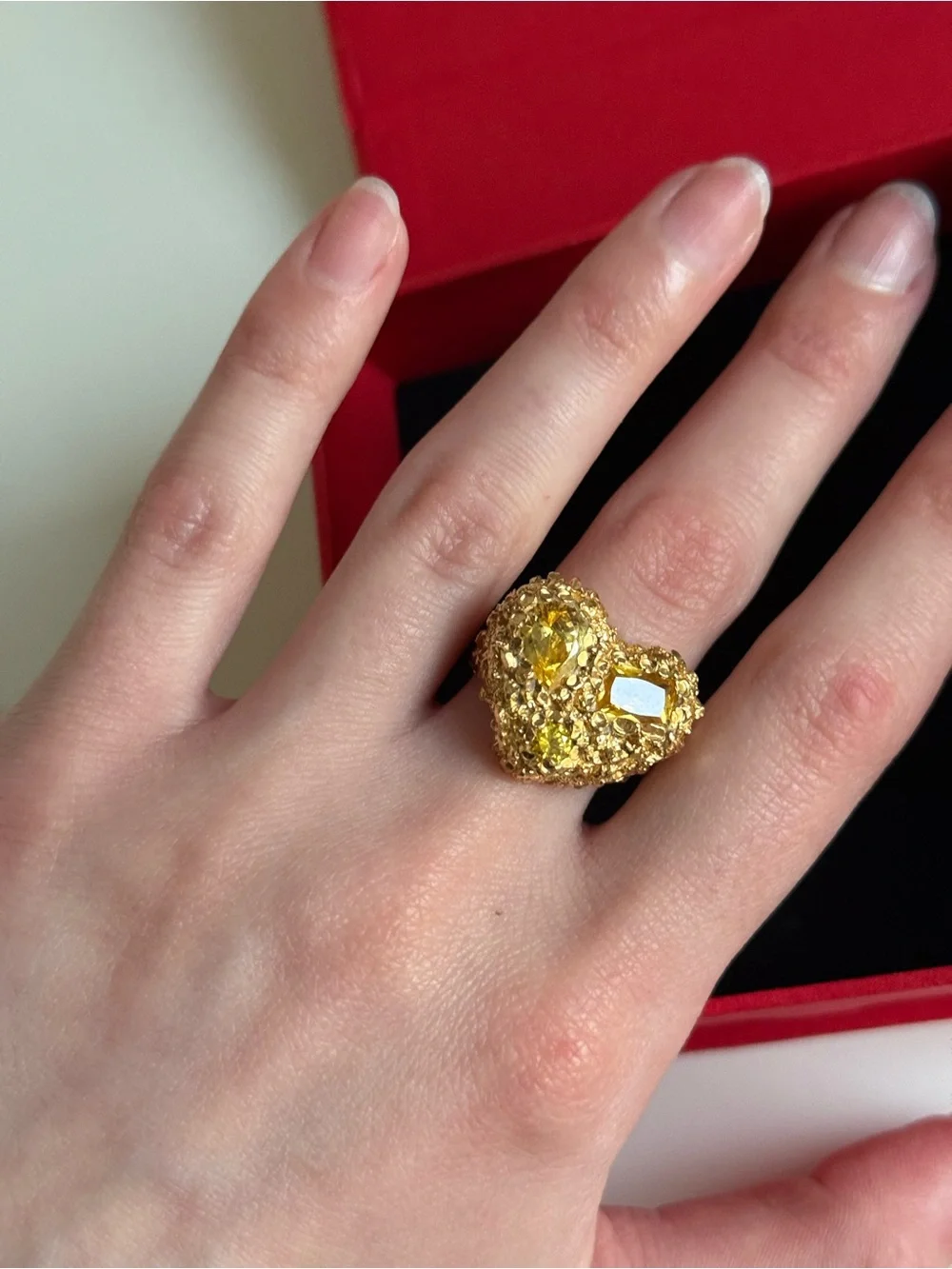 Veneda Carter gold heart ring, multi-citrine. size 6 -authentic